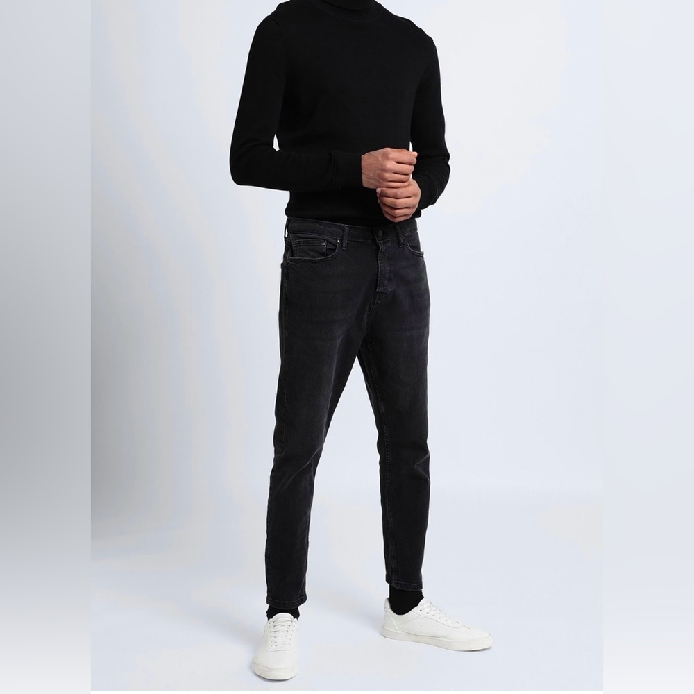 Topman men’s skinny jeans, 30” x 32”
